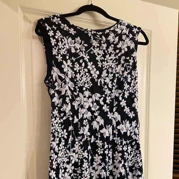 Women’s Tommy Hilfiger sleeveless dress - Picture 6 of 6